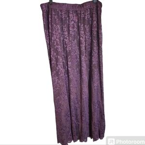 Hips & Curves  2x Burgundy Lace Sheer Maxi Skirt